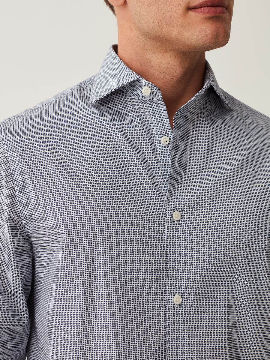 Regular-fit shirt with micro pattern_3