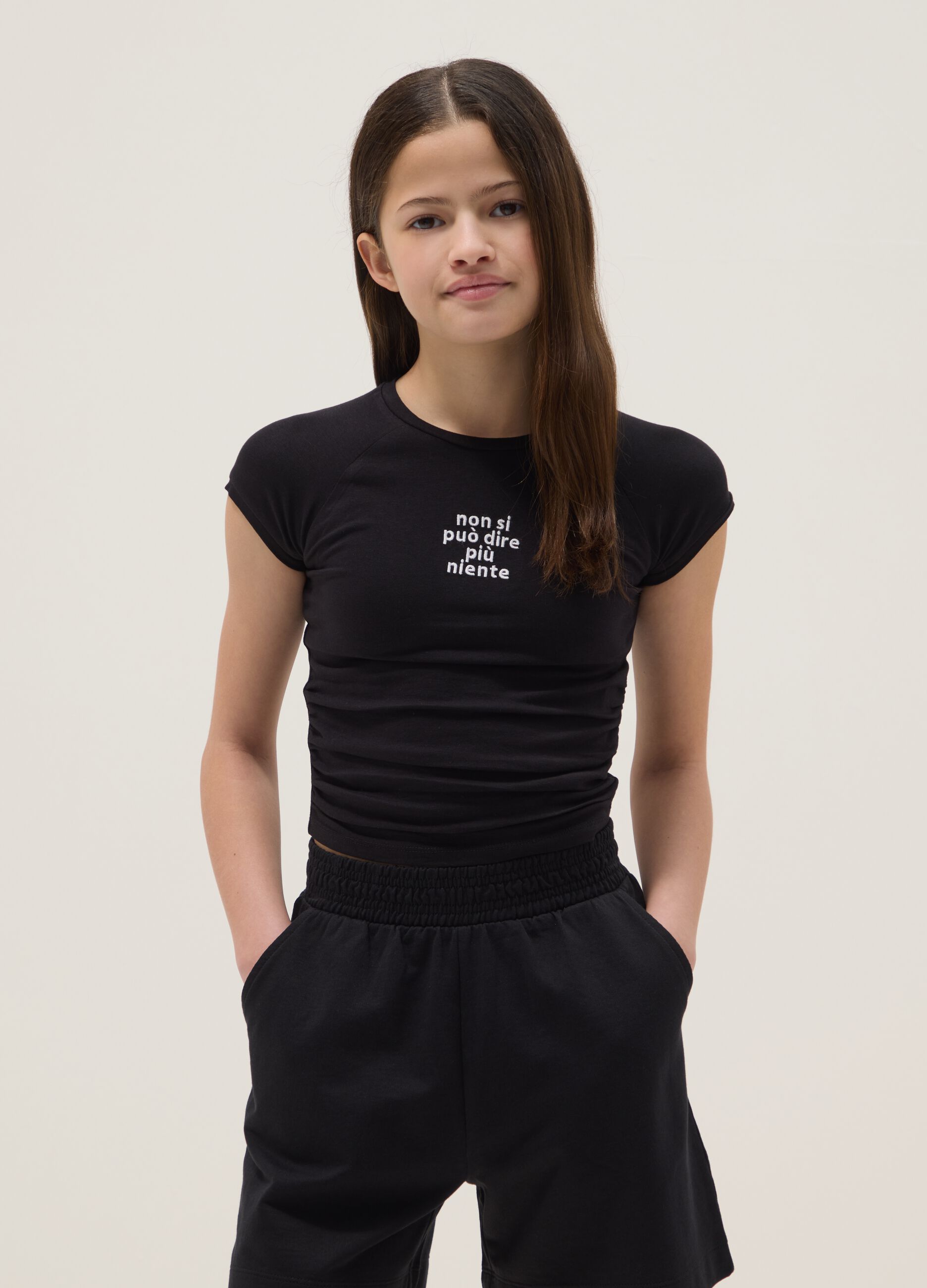 &Mu;&alpha;ύ&rho;&eta; slim fit &mu;&pi;&lambda;&omicron;ύ&zeta;&alpha; &gamma;&iota;&alpha; &kappa;&omicron;&rho;ί&tau;&sigma;&iota;&alpha; &alpha;&pi;ό &epsilon;&lambda;&alpha;&sigma;&tau;&iota;&kappa;ό &beta;&alpha;&mu;&beta;ά&kappa;&iota; &mu;&epsilon; &phi;&rho;ά&sigma;&eta;