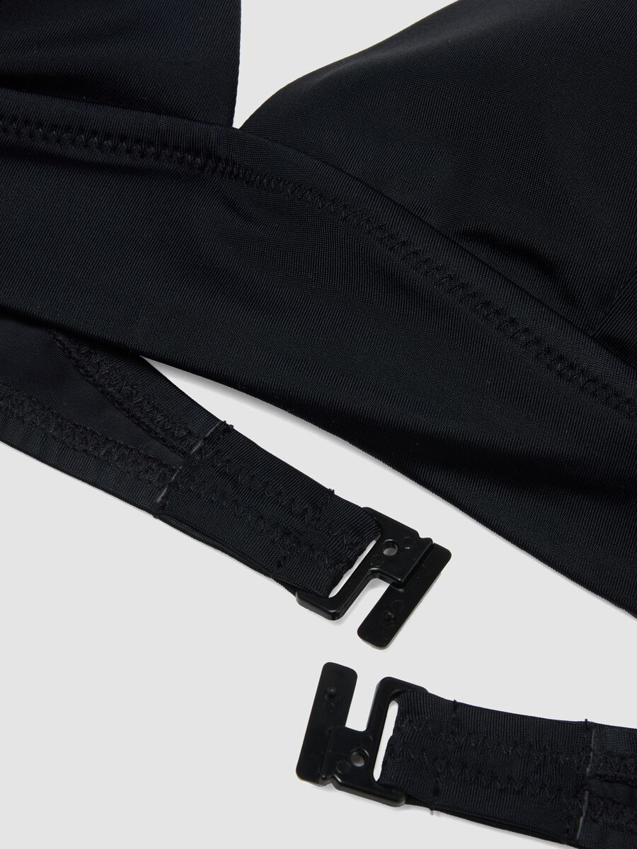 &Mu;&alpha;ύ&rho;&omicron; &epsilon;&lambda;&alpha;&sigma;&tau;&iota;&kappa;ό &tau;&omicron;&pi; &mu;&pi;&iota;&kappa;ί&nu;&iota; &mu;&epsilon; &alpha;&phi;&alpha;&iota;&rho;&omicron;ύ&mu;&epsilon;&nu;&eta; &epsilon;&nu;ί&sigma;&chi;&upsilon;&sigma;&eta;_1