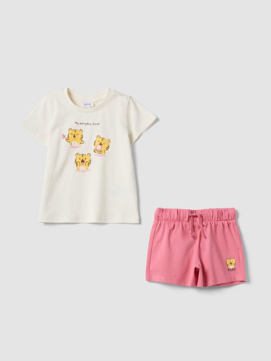 Conjunto multicolor de algod&oacute;n puro para ni&ntilde;a con estampado, corte regular_0