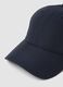 Blaue Cap mit gebogenem Schirm_2