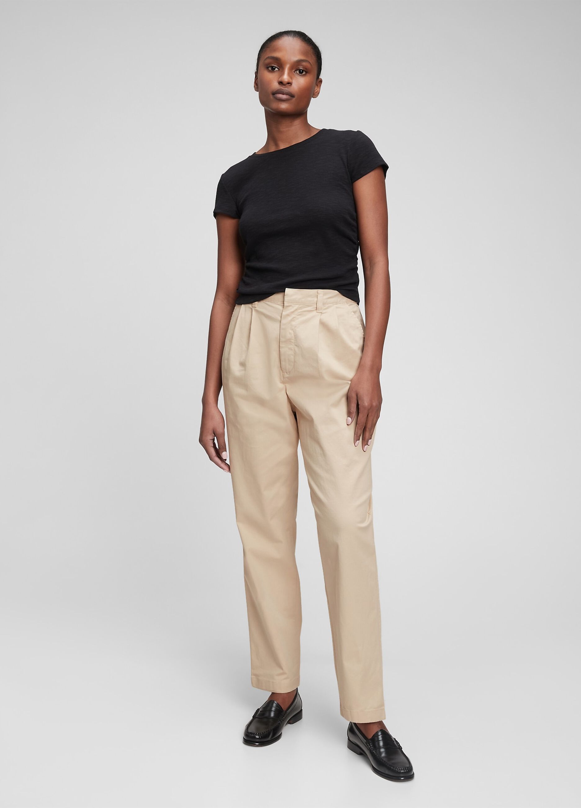 Straight-fit trousers with inverted pleats