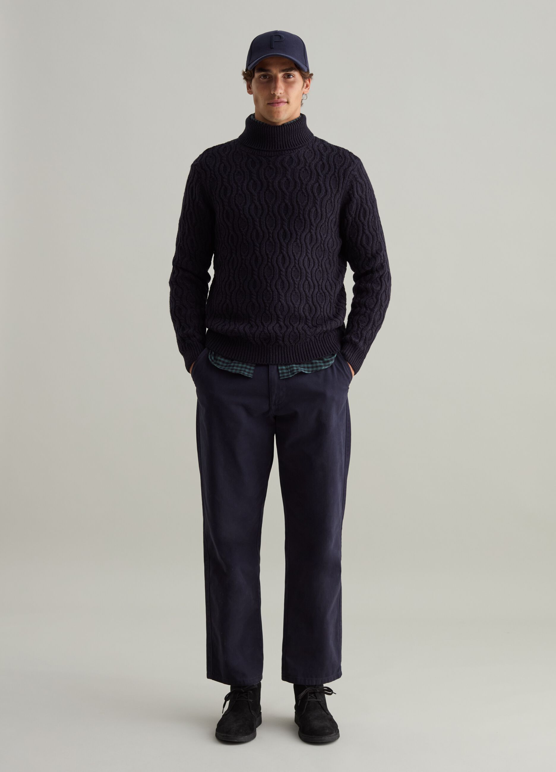 High-neck pullover with wavy design