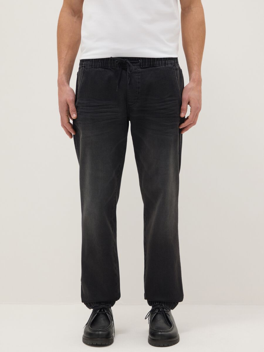 Regular fit black denim jeans with elastic waistband_1