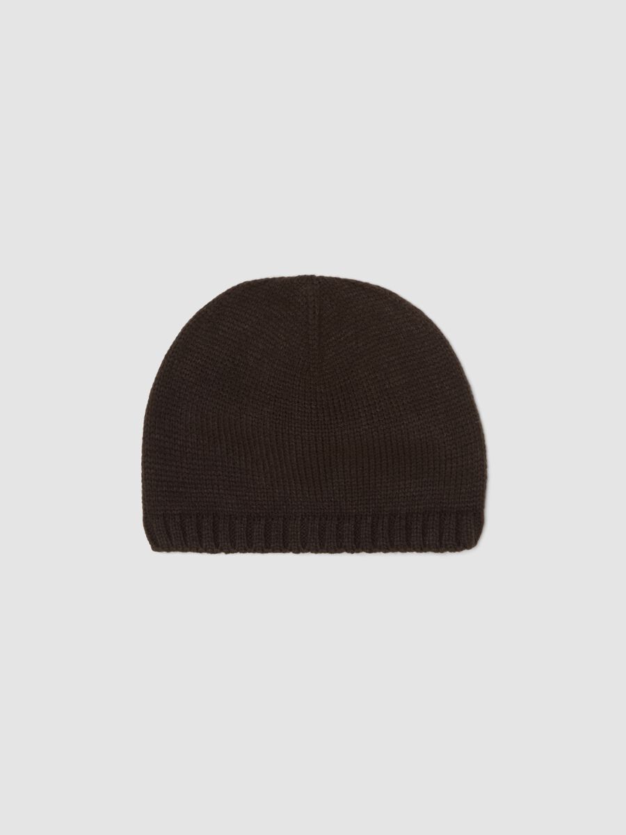 Cappello marrone a costine_0