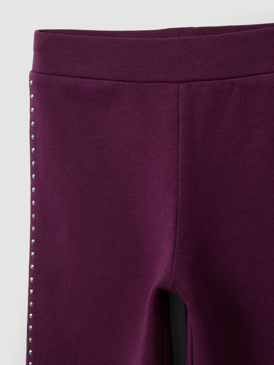 Leggings viola flare in cotone elasticizzato con borchie_2