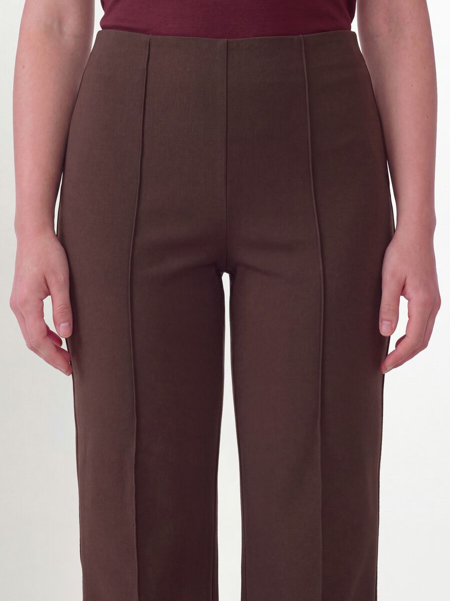 Braune Flare-Hose aus elastischer Viskose_2