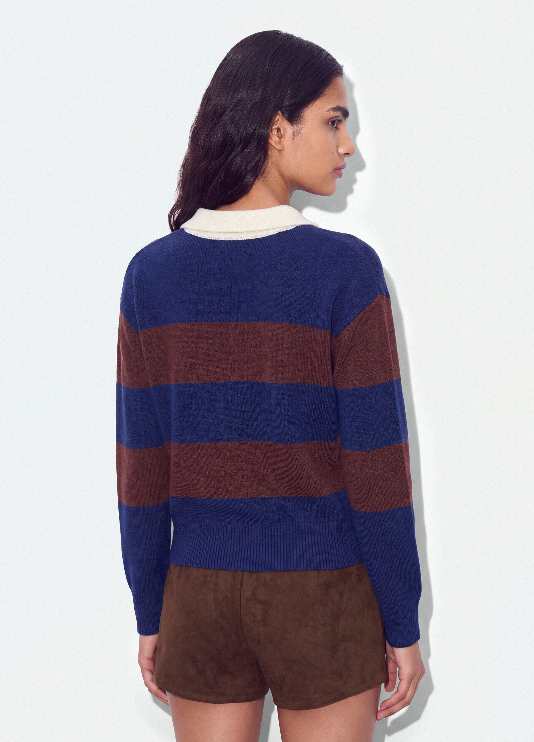 Blauer, gestreifter Pullover aus Viskosemix mit Polokragen, Regular Fit