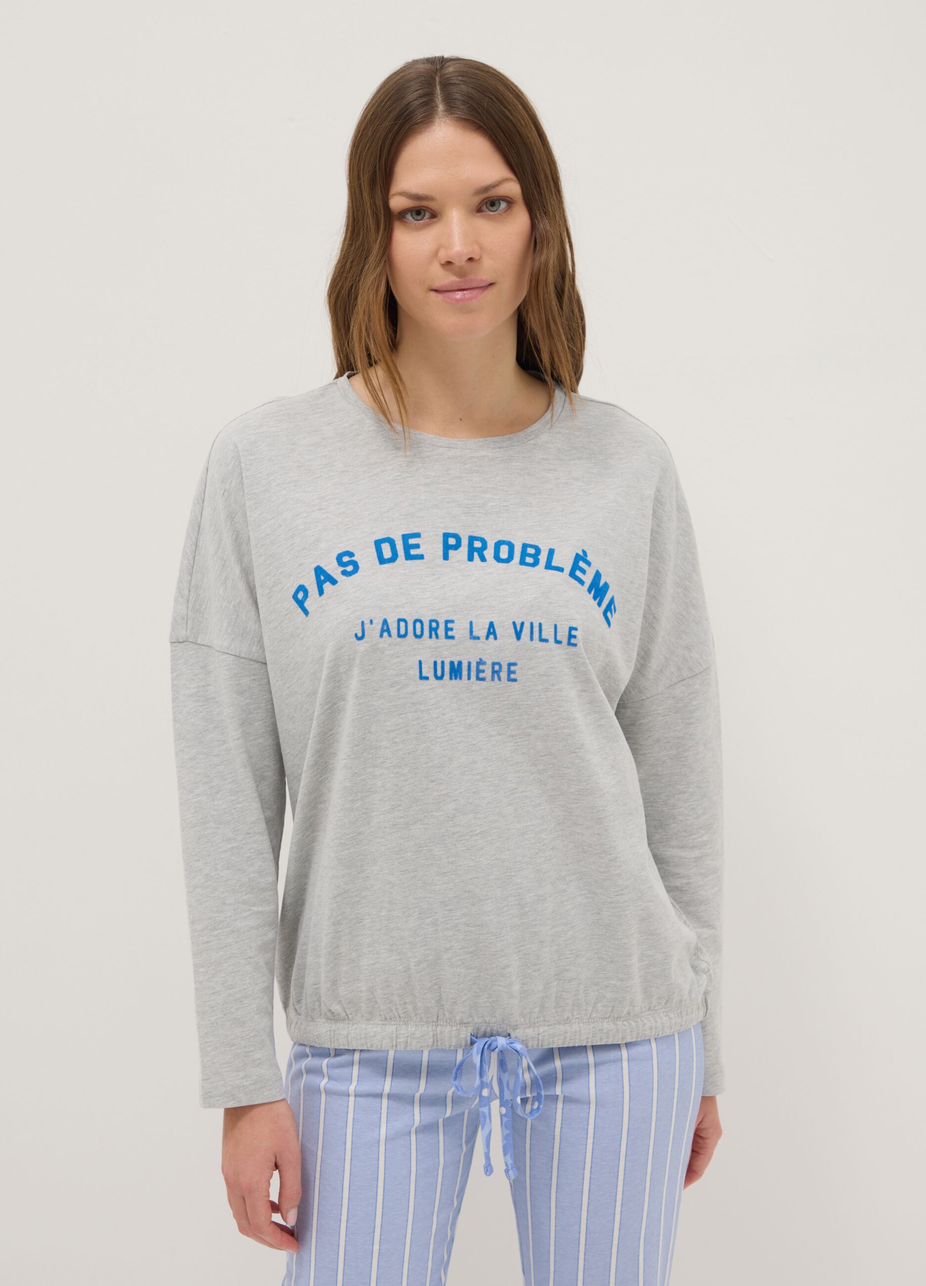 Grey crew neck pyjama top in regular fit cotton blend with print