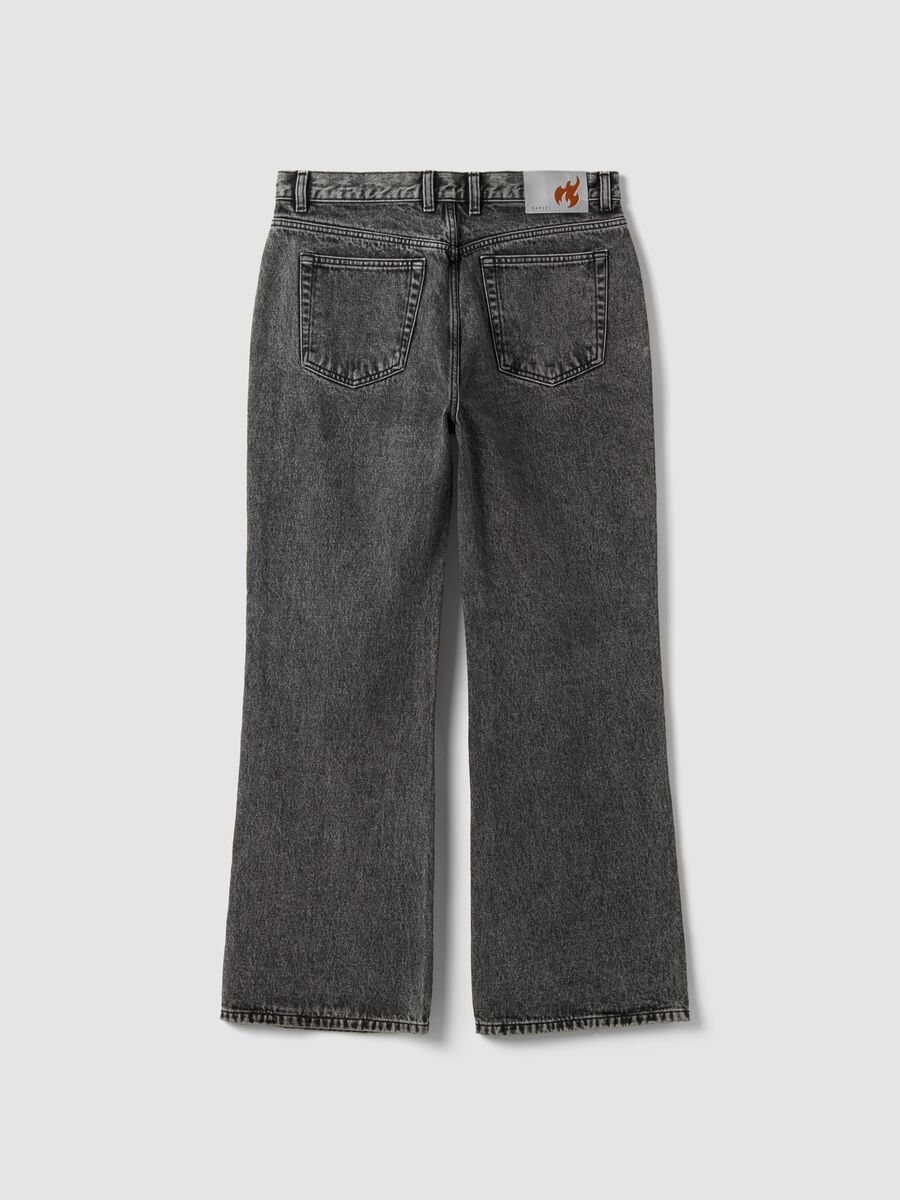 Jeans de ganga cinzentas de corte flare em puro algod&atilde;o_5