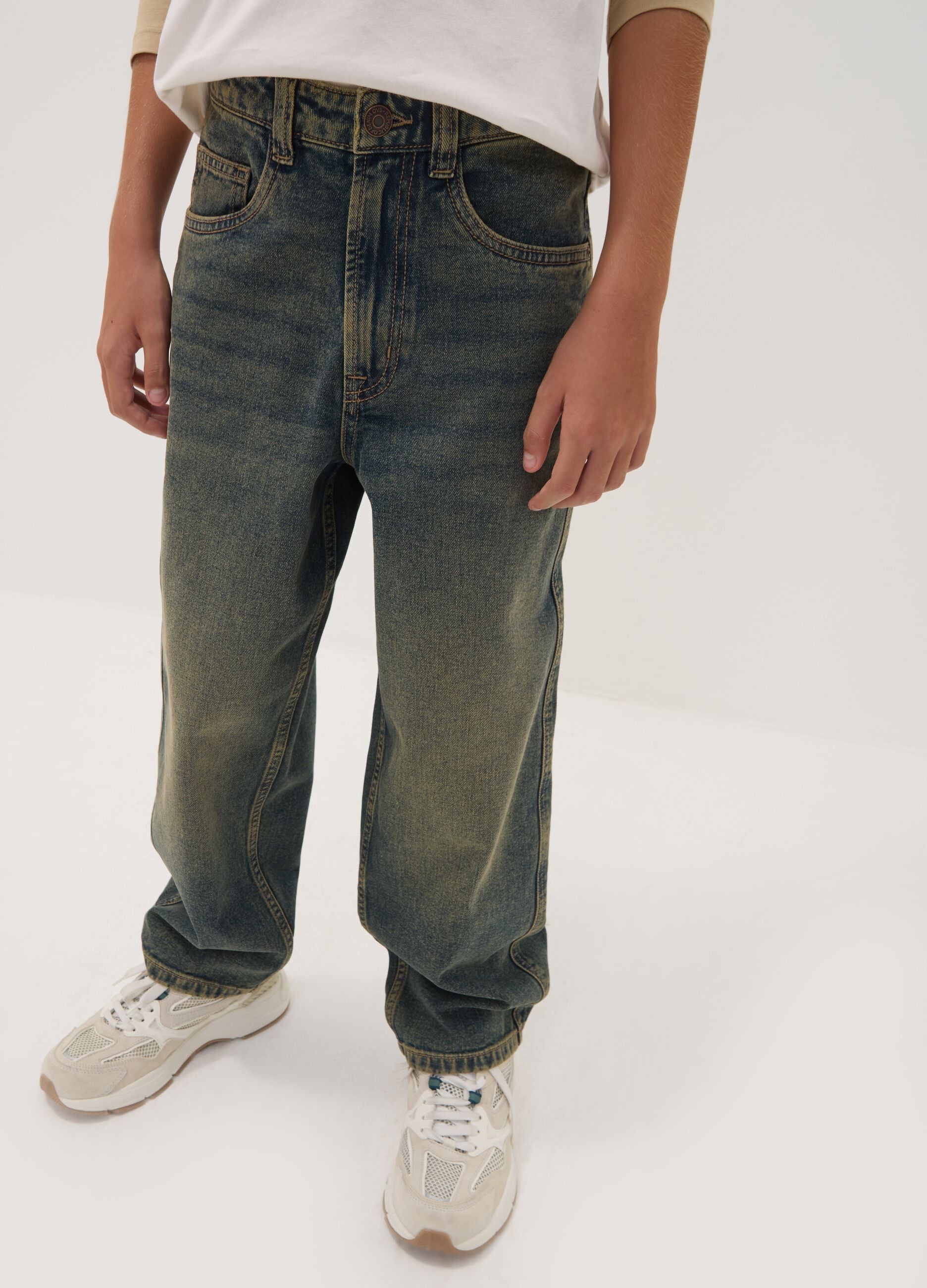 &Mu;&pi;&lambda;&epsilon; &tau;&zeta;&iota;&nu; skater fit &alpha;&pi;ό 100% &beta;&alpha;&mu;&beta;ά&kappa;&iota;