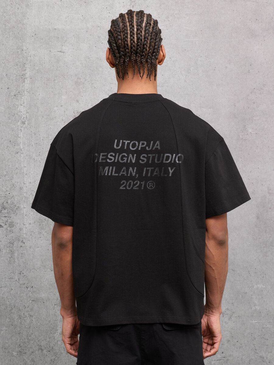 Graphic Pocket T-shirt Black_1