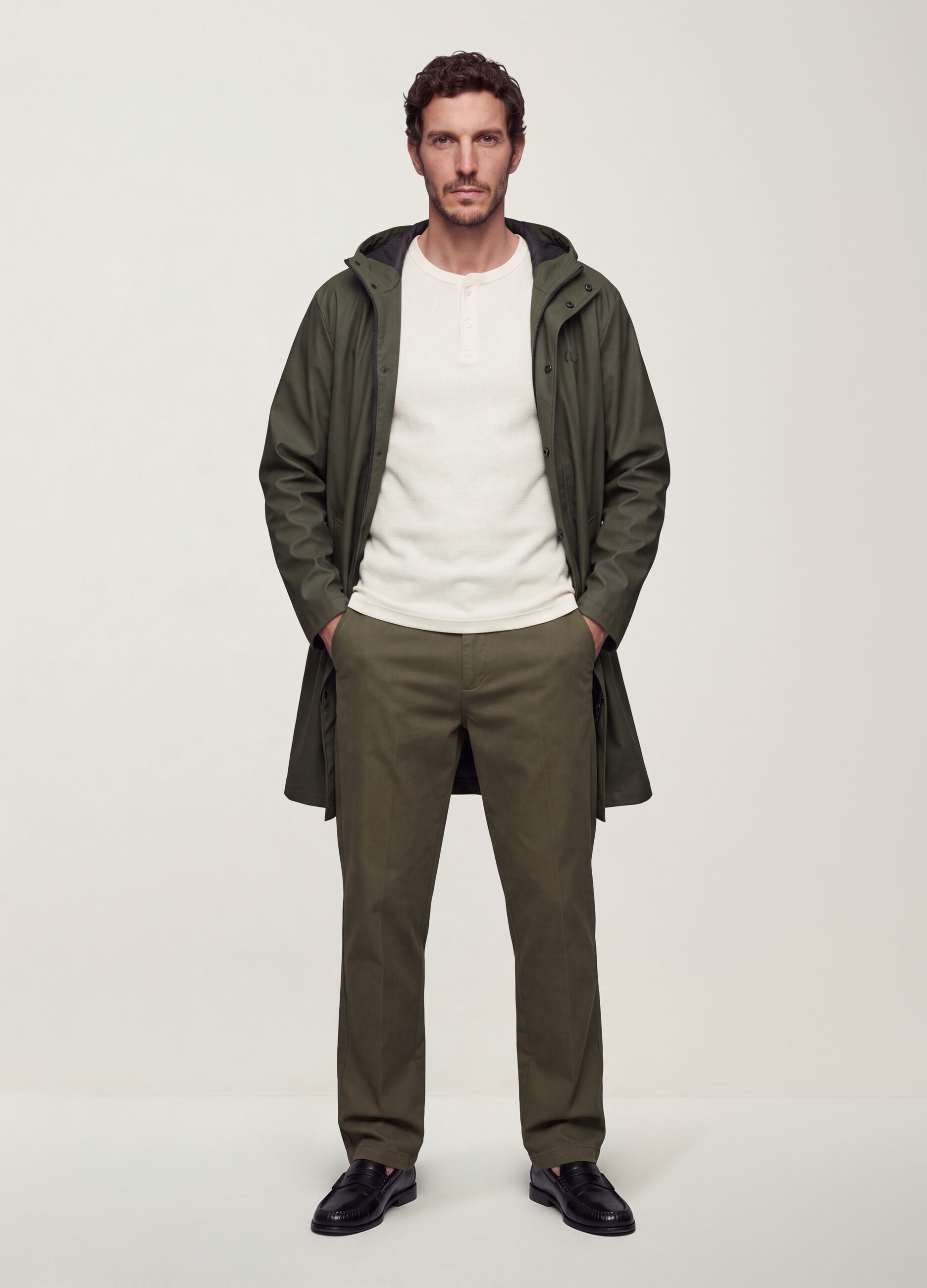 Imperme&aacute;vel verde regular fit com fecho