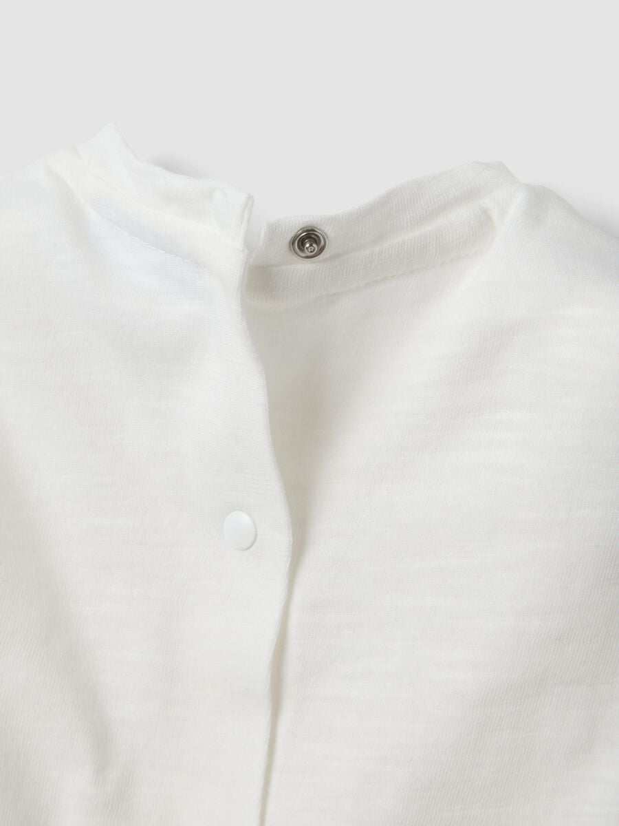 White organic cotton set with T-shirt and shorts_2