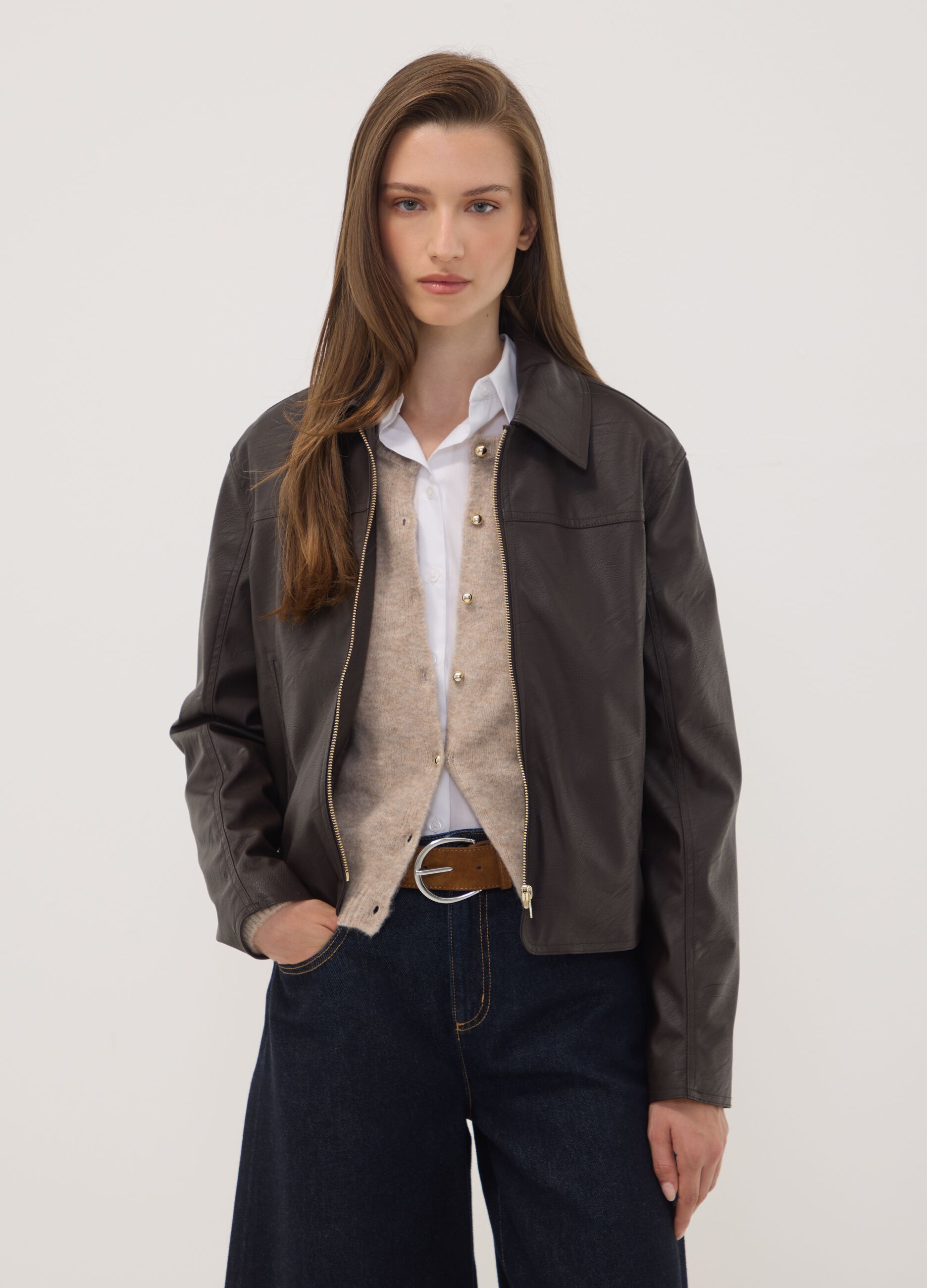 Brown jacket with zip fastening and slim-fit collar