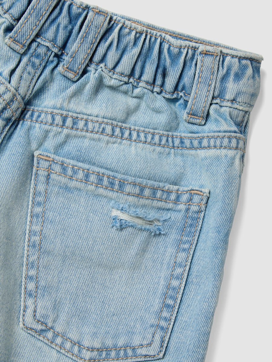 Blaue Denim-Shorts aus reiner Baumwolle f&uuml;r M&auml;dchen, Regular Fit mit Used-Details_3