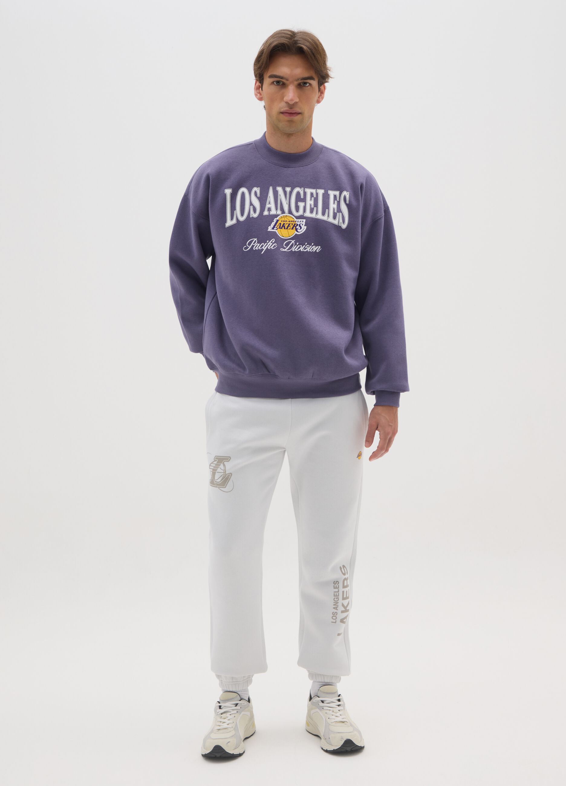 White cotton blend regular fit trousers with Los Angeles Lakers logo