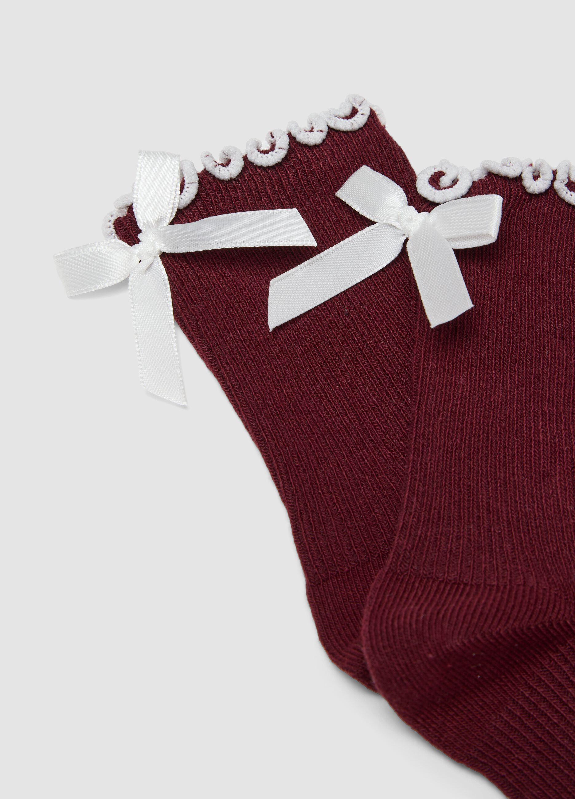 Red organic cotton-blend socks with bows