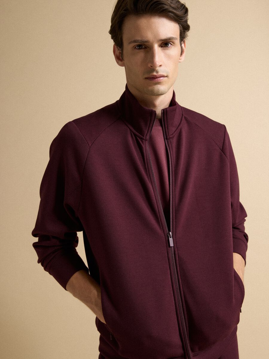 Full-zip rossa con colletto in tessuto elasticizzato Easy Dry regular fit_0