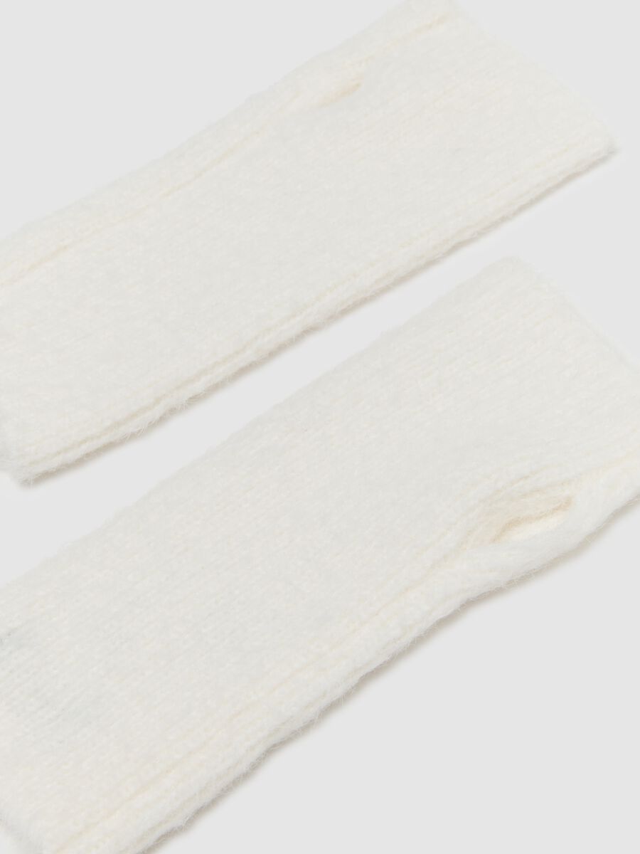 White Fingerless Gloves with Decorations_1