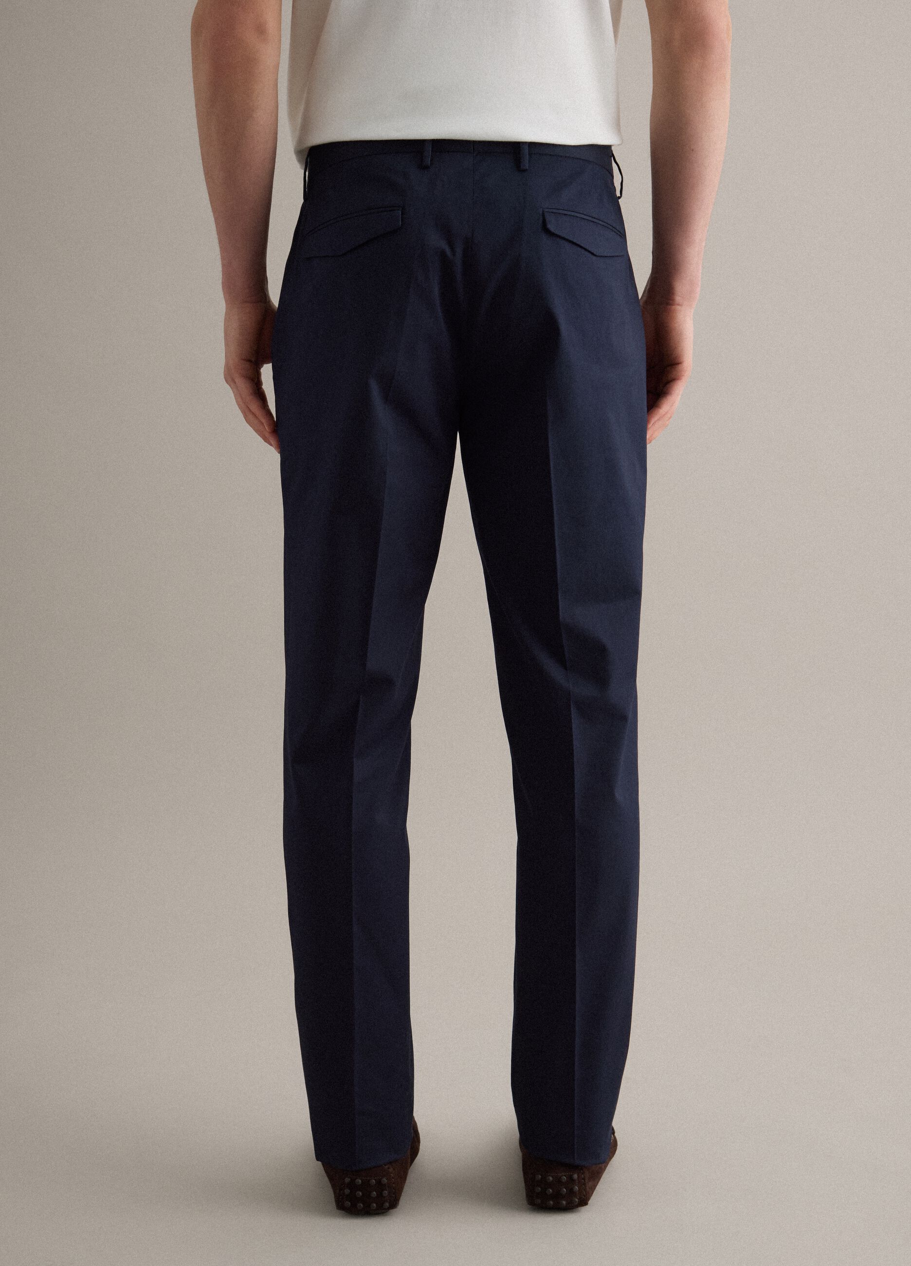 Pantalon bleu en coton stretch coupe regular
