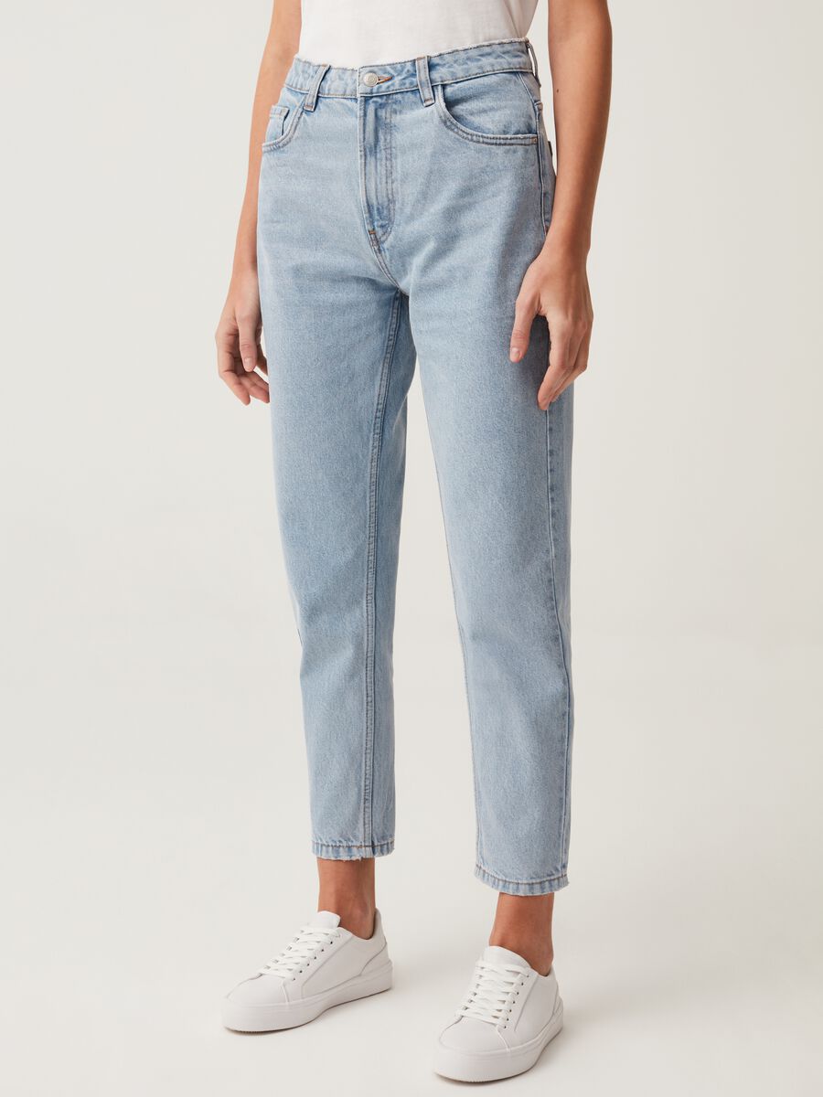 Mum-fit jeans with five pockets_1