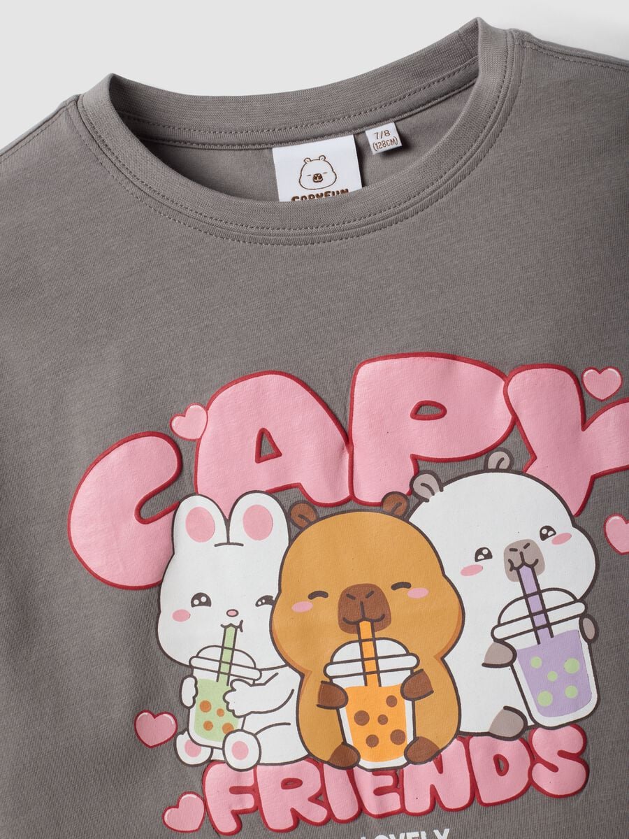 Graues T-Shirt aus Stretch-Baumwolle mit Capybara-Print f&uuml;r M&auml;dchen_2