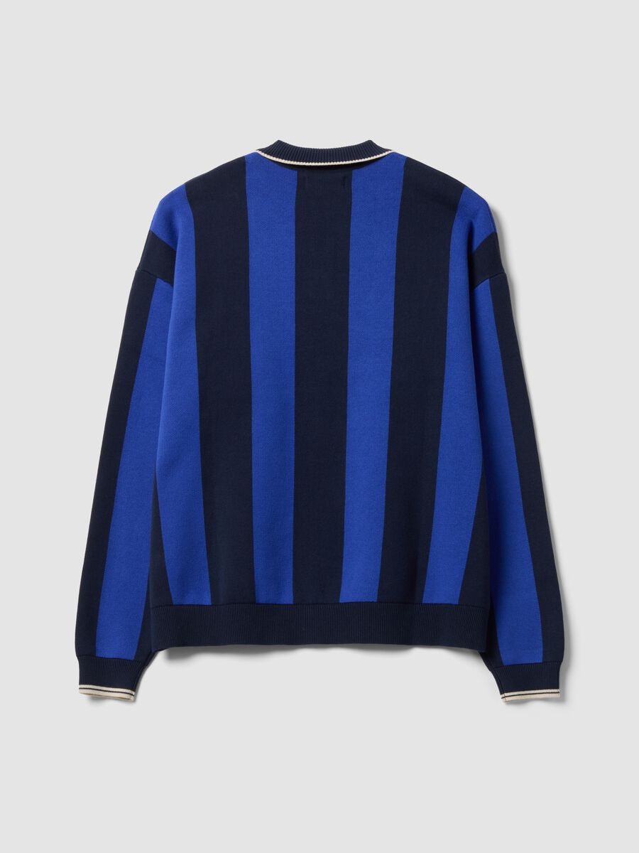 Blue and black pure cotton polo-collar top with oversized fit_2