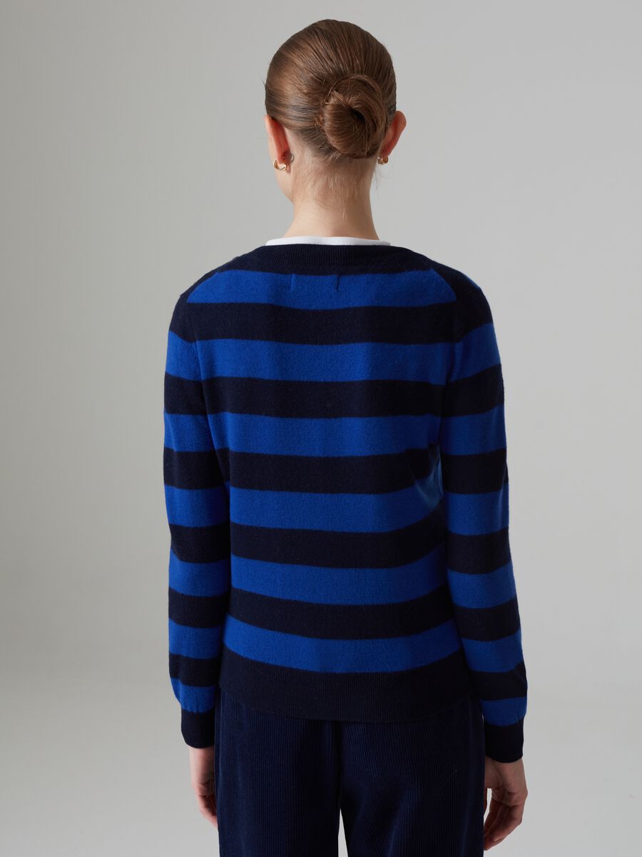 Striped wool top with round neck_2