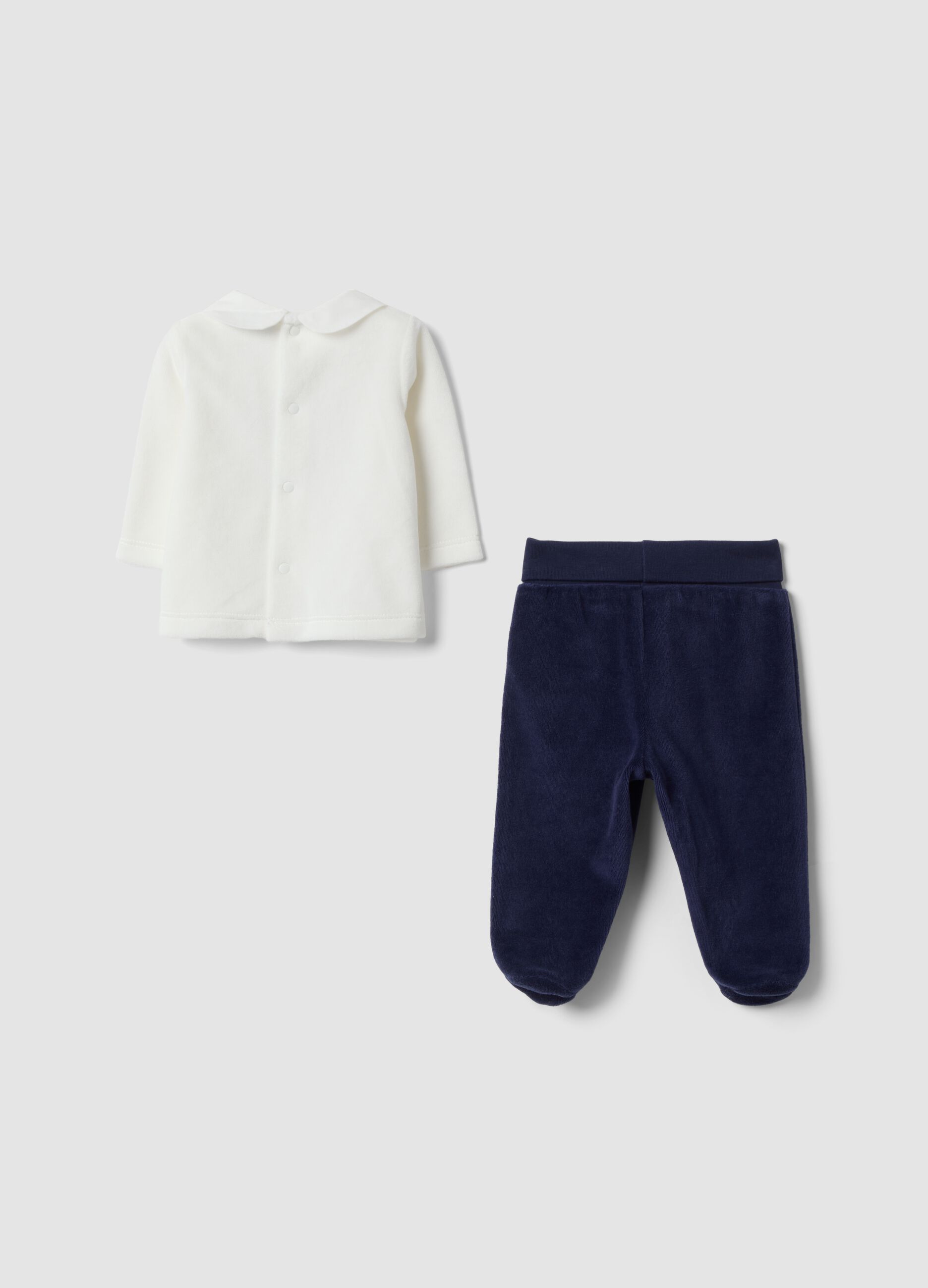 Completo blu e bianco in misto cotone organico