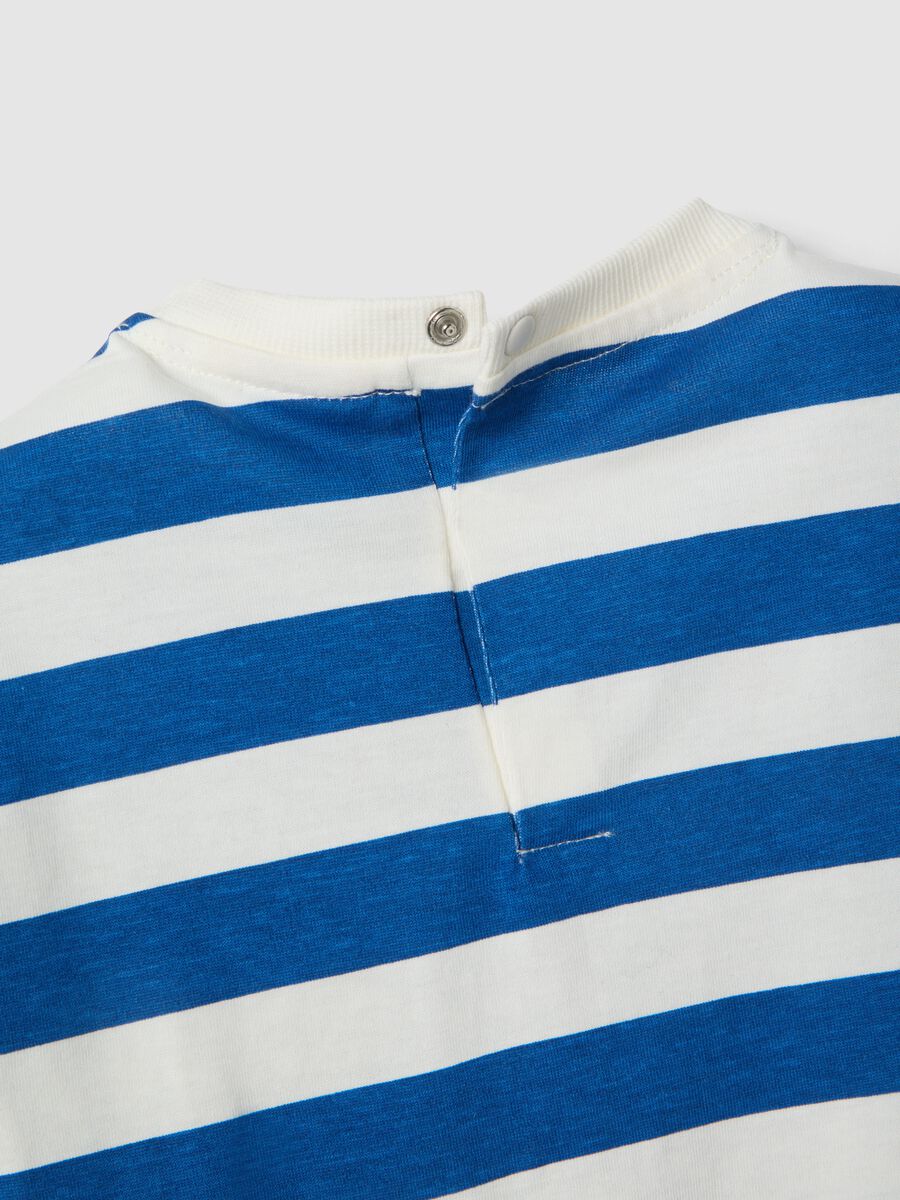 &Sigma;&epsilon;&tau; &mu;&pi;&lambda;&omicron;ύ&zeta;&alpha; &kappa;&alpha;&iota; &sigma;&omicron;&rho;&tau;&sigmaf; &alpha;&pi;ό &kappa;&alpha;&theta;&alpha;&rho;ό &beta;&alpha;&mu;&beta;ά&kappa;&iota; &pi;&omicron;&lambda;&upsilon;&chi;&rho;&omega;&mu;&omicron; &gamma;&iota;&alpha; &alpha;&gamma;ό&rho;&iota;&alpha; &mu;&epsilon; &tau;&omicron;&nu; &Mu;ί&kappa;&upsilon; &Mu;ά&omicron;&upsilon;&sigmaf;_3