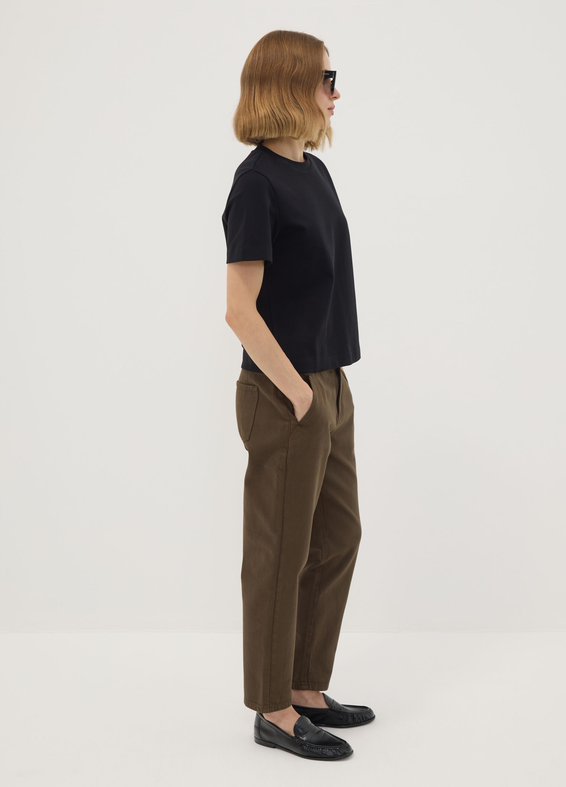 Baggy-Fit-Jeans aus braunem Denim aus reiner Baumwolle mit Paperbag-Bund