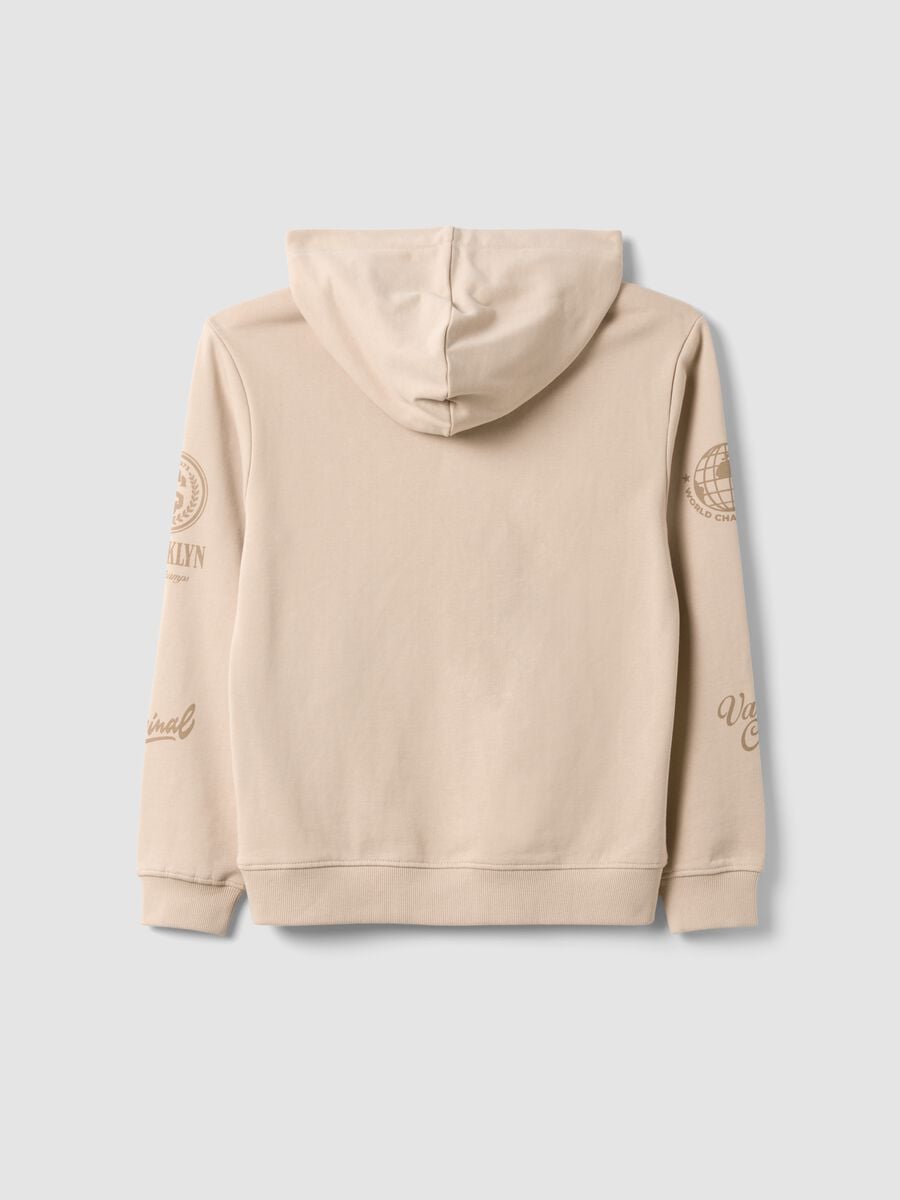 Beige pure cotton hoodie with New York print for boys_5