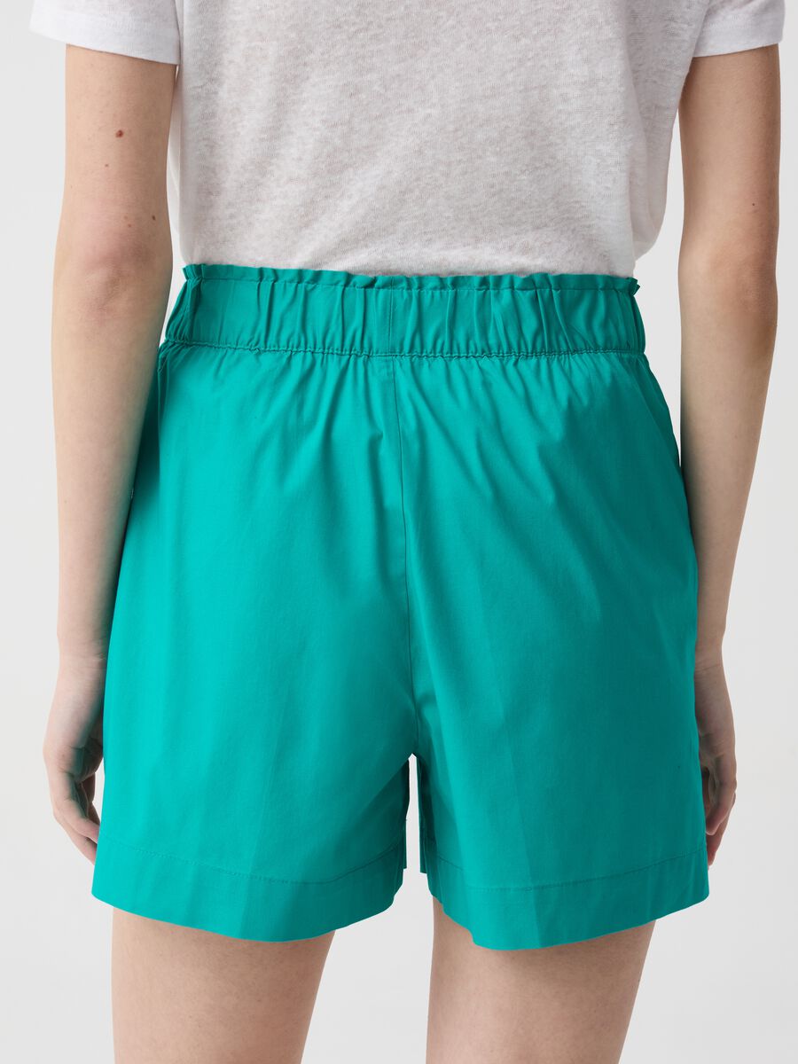 Pull-on shorts in stretch cotton_1