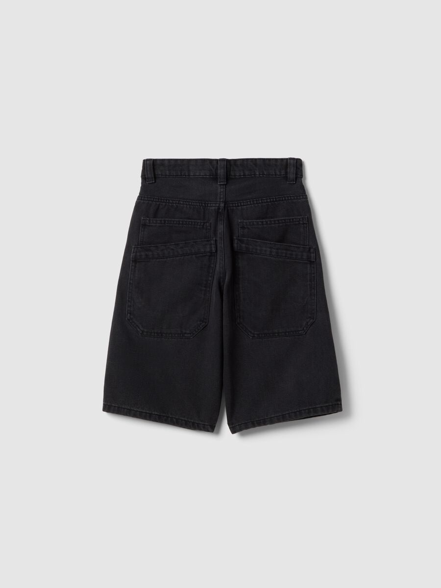 Boy's black cotton blend skater fit shorts_1