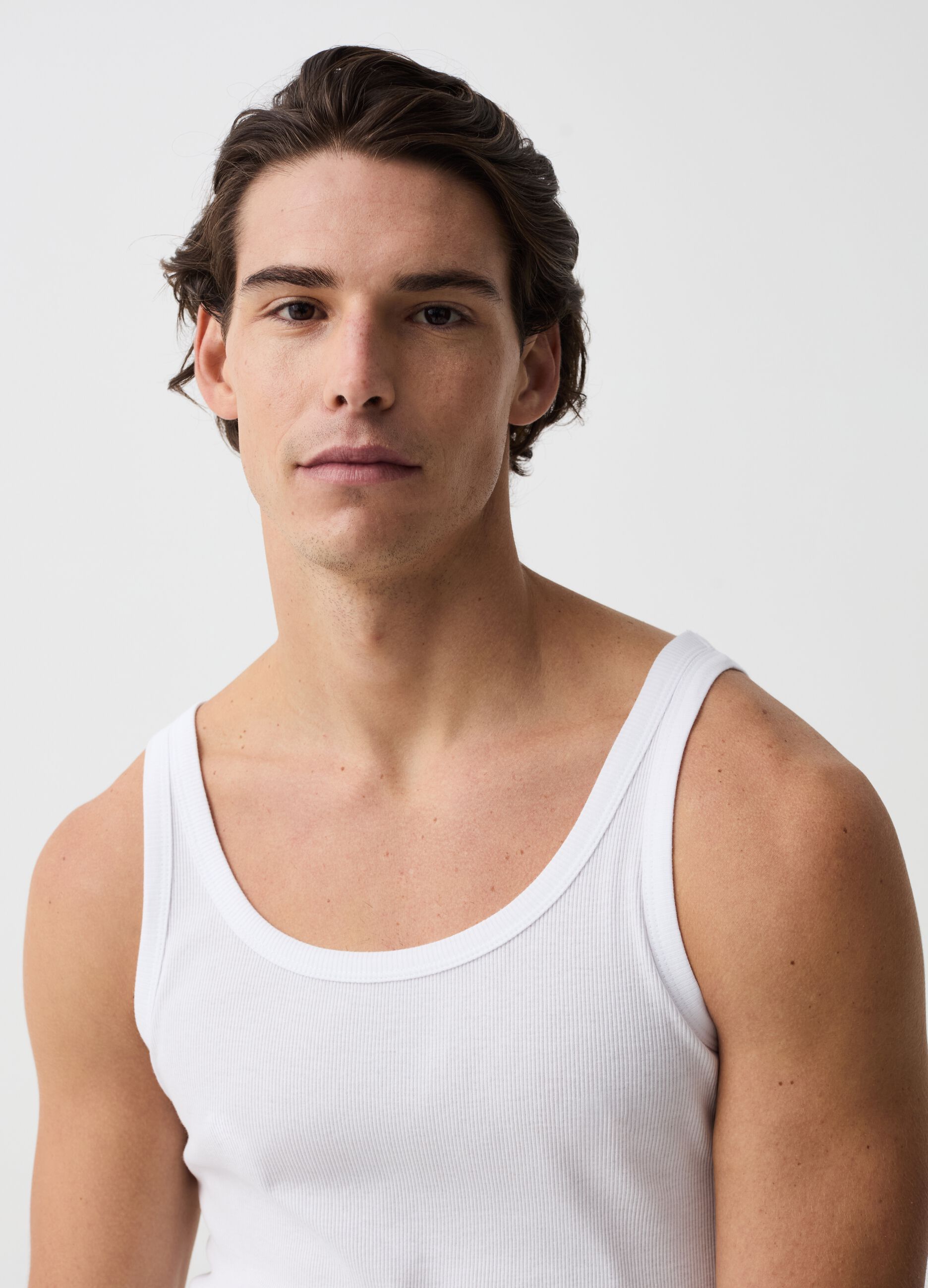 Fine ribbed organic cotton vest with racerback