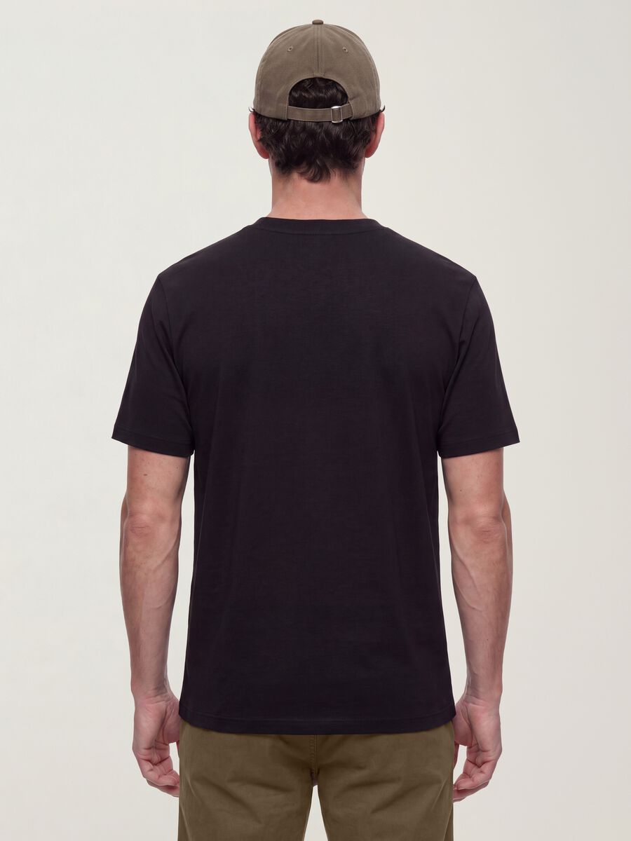 &Alpha;&nu;&delta;&rho;&iota;&kappa;ό &mu;&alpha;ύ&rho;&omicron; T-shirt &alpha;&pi;ό 100% &beta;&alpha;&mu;&beta;ά&kappa;&iota;, &kappa;&omicron;&nu;&tau;&omicron;&mu;ά&nu;&iota;&kappa;&omicron;, regular fit_3