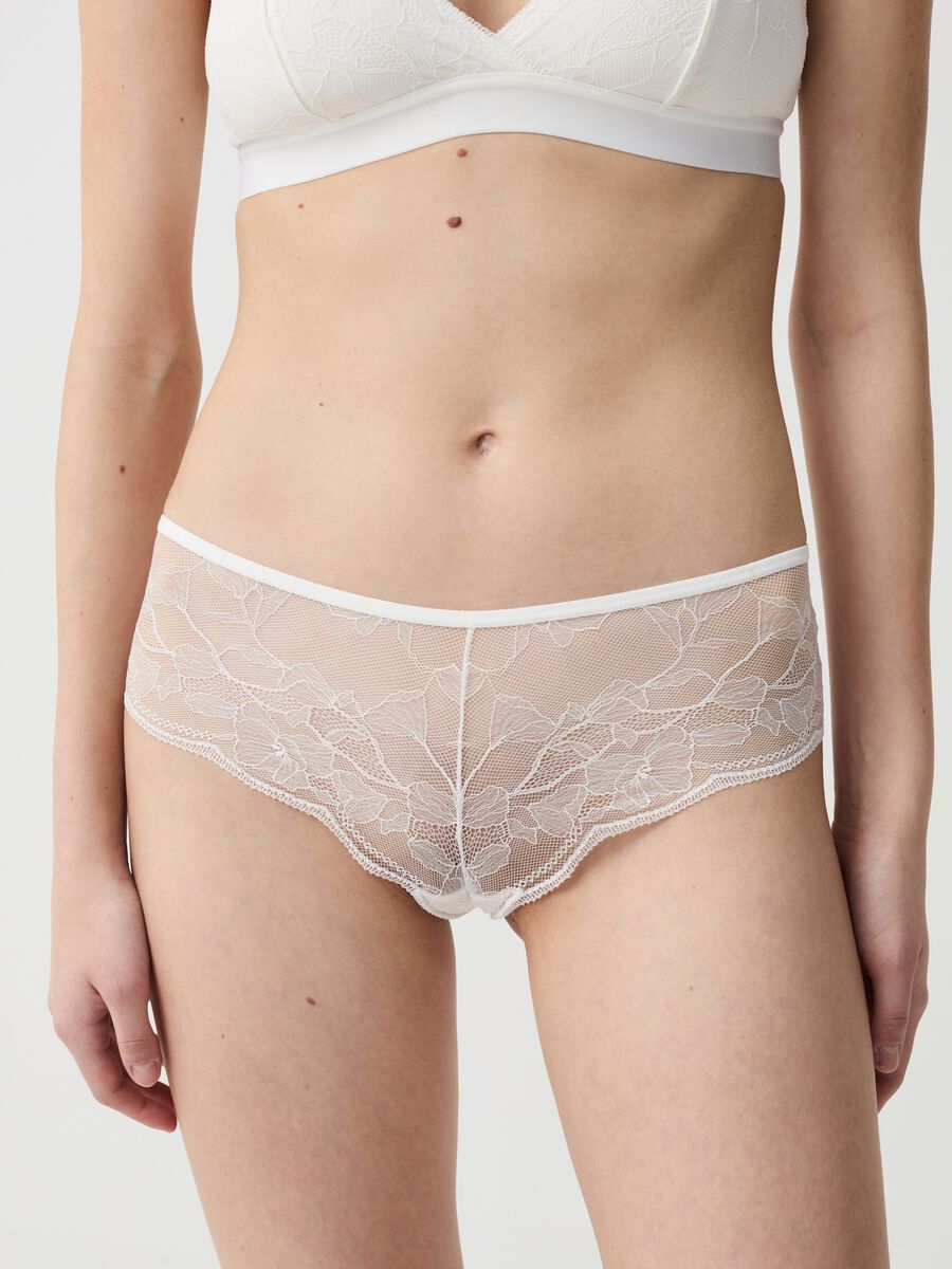 Woman's White/Pink Five-pack French knickers with lace trim