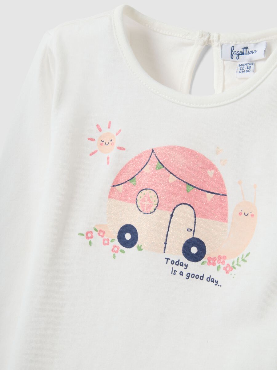 T-shirt a maniche lunghe in puro cotone bianca da bimba con stampe_2