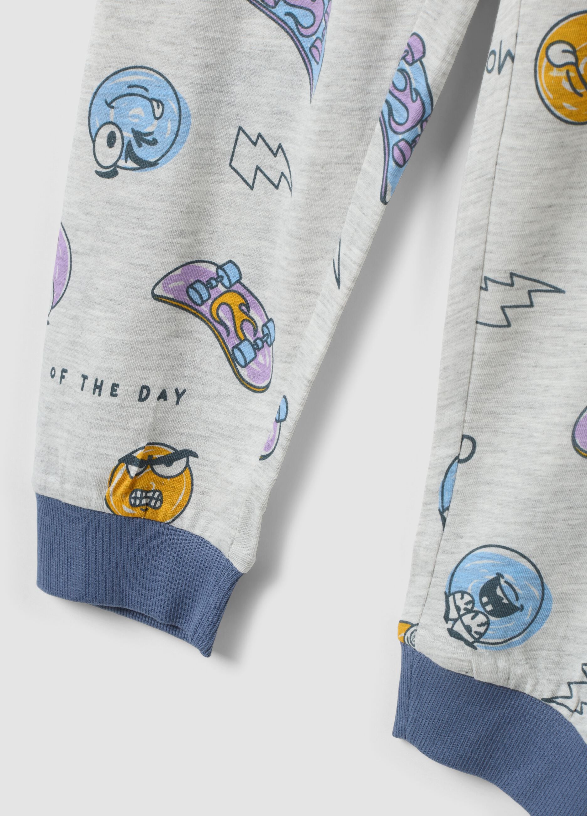 Grey organic cotton jersey pyjamas with all-over print for boys