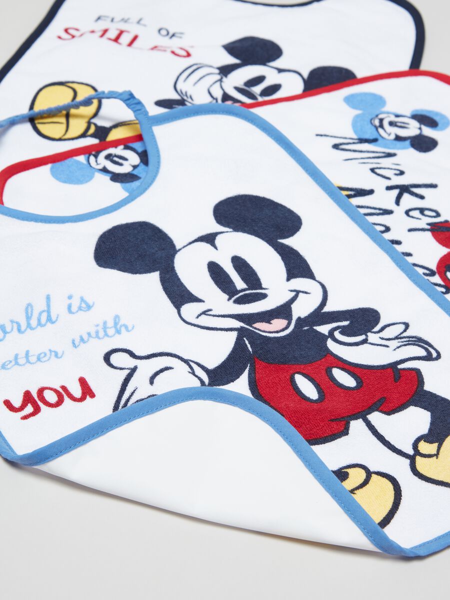 Three-pack bibs with Mickey Mouse print_2