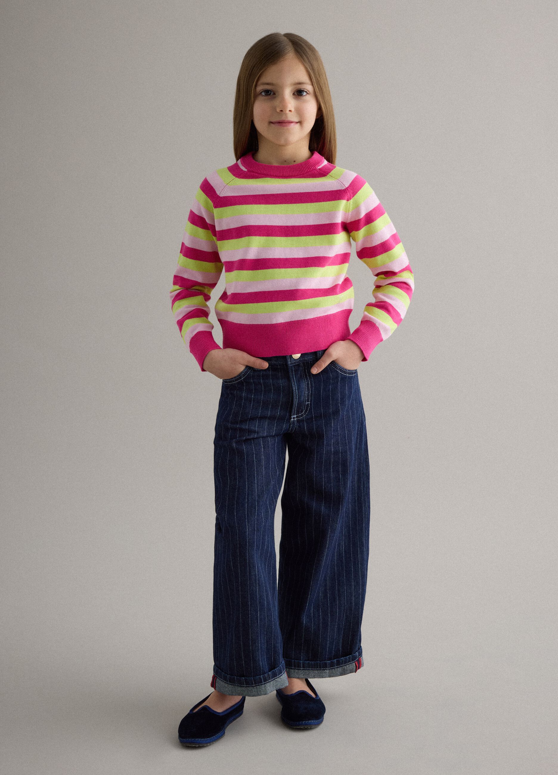 Girls' regular fit blue cotton-blend jeans with contrast stitching