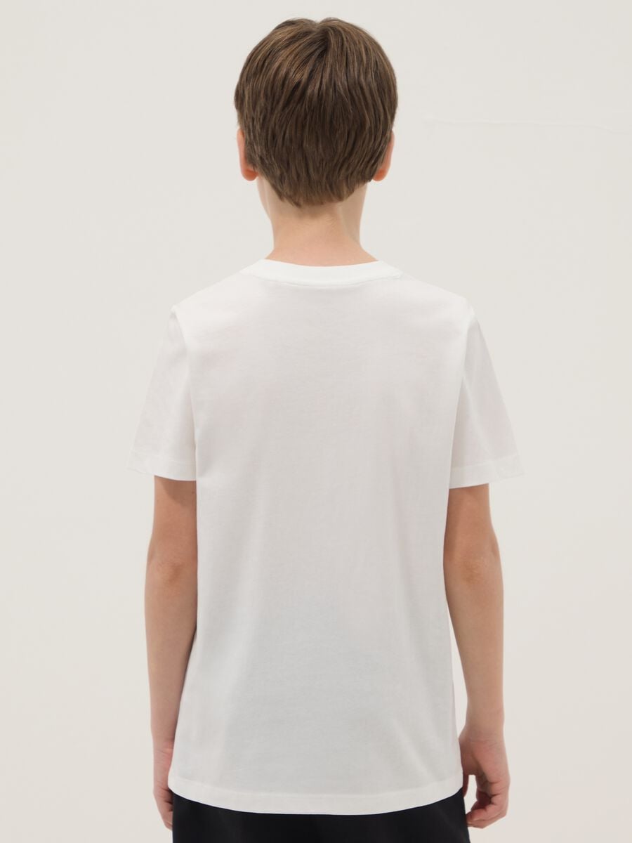 White pure cotton regular-fit boys&rsquo; T-shirt with prints_1