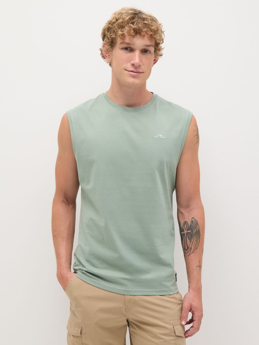 Men&rsquo;s green vest top in 100% cotton with regular fit_0