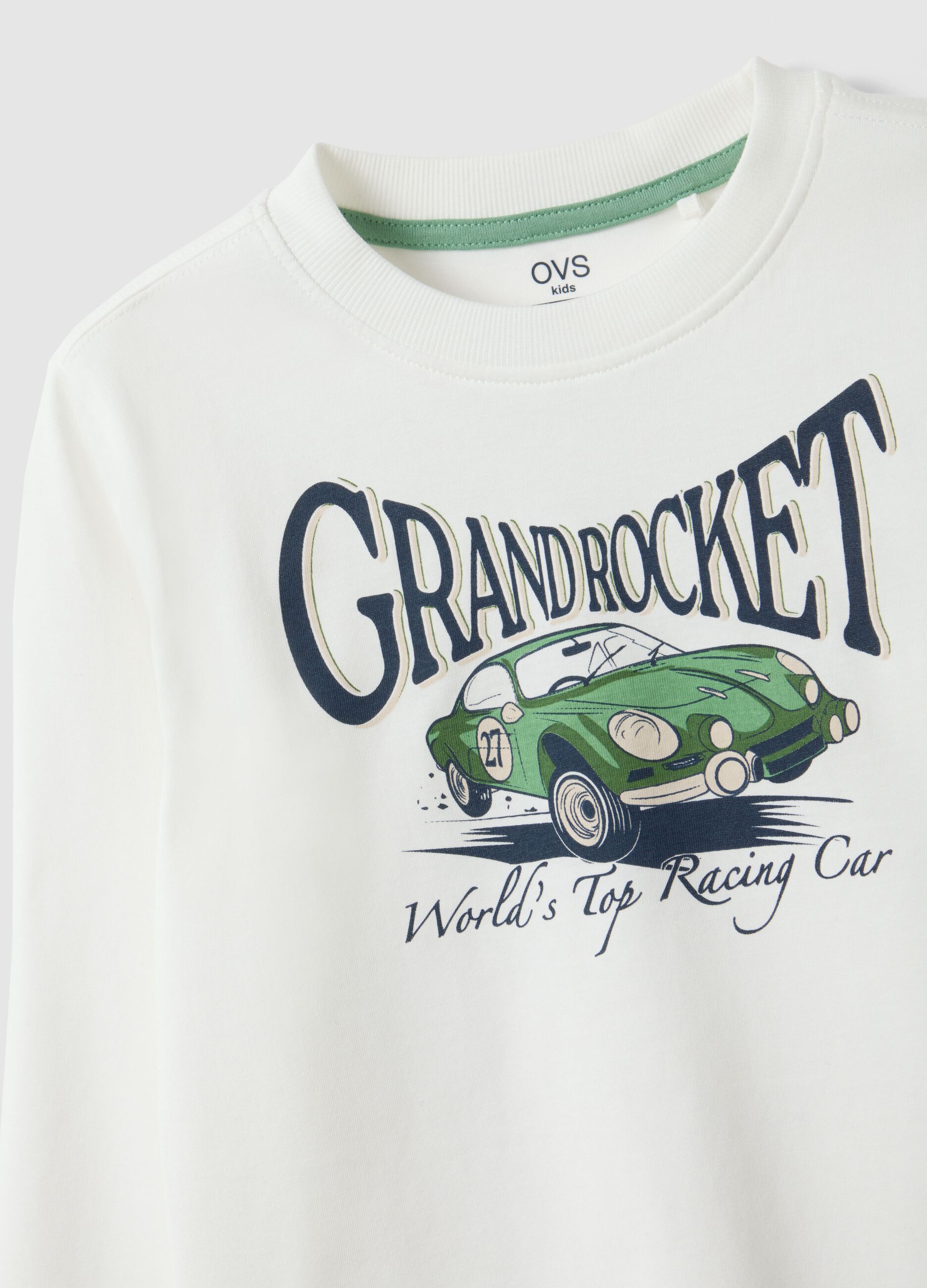 &Lambda;&epsilon;&upsilon;&kappa;ό &pi;&alpha;&iota;&delta;&iota;&kappa;ό T-shirt &alpha;&pi;ό 100% &beta;&alpha;&mu;&beta;ά&kappa;&iota; &mu;&epsilon; &sigma;&tau;ά&mu;&pi;&alpha; &alpha;&upsilon;&tau;&omicron;&kappa;ί&nu;&eta;&tau;&omicron;, &kappa;&alpha;&nu;&omicron;&nu;&iota;&kappa;ή &epsilon;&phi;&alpha;&rho;&mu;&omicron;&gamma;ή