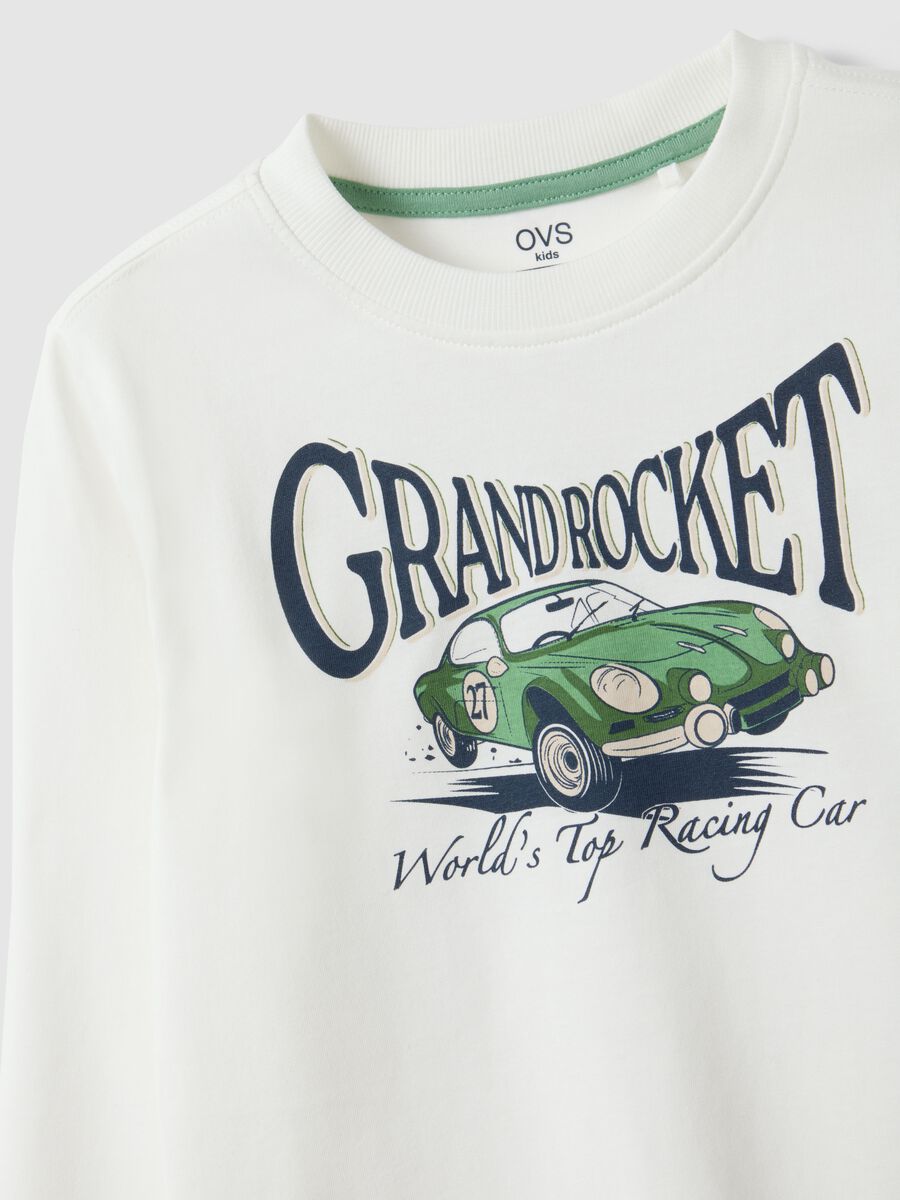 &Lambda;&epsilon;&upsilon;&kappa;ό &pi;&alpha;&iota;&delta;&iota;&kappa;ό T-shirt &alpha;&pi;ό 100% &beta;&alpha;&mu;&beta;ά&kappa;&iota; &mu;&epsilon; &sigma;&tau;ά&mu;&pi;&alpha; &alpha;&upsilon;&tau;&omicron;&kappa;ί&nu;&eta;&tau;&omicron;, &kappa;&alpha;&nu;&omicron;&nu;&iota;&kappa;ή &epsilon;&phi;&alpha;&rho;&mu;&omicron;&gamma;ή_3