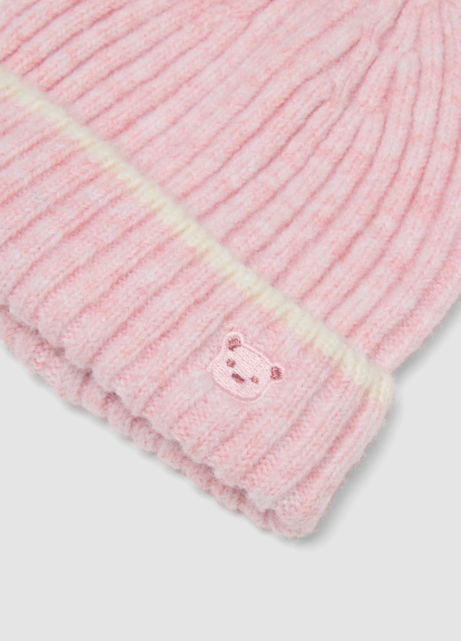 Cappello rosa in lana elasticizzata a coste