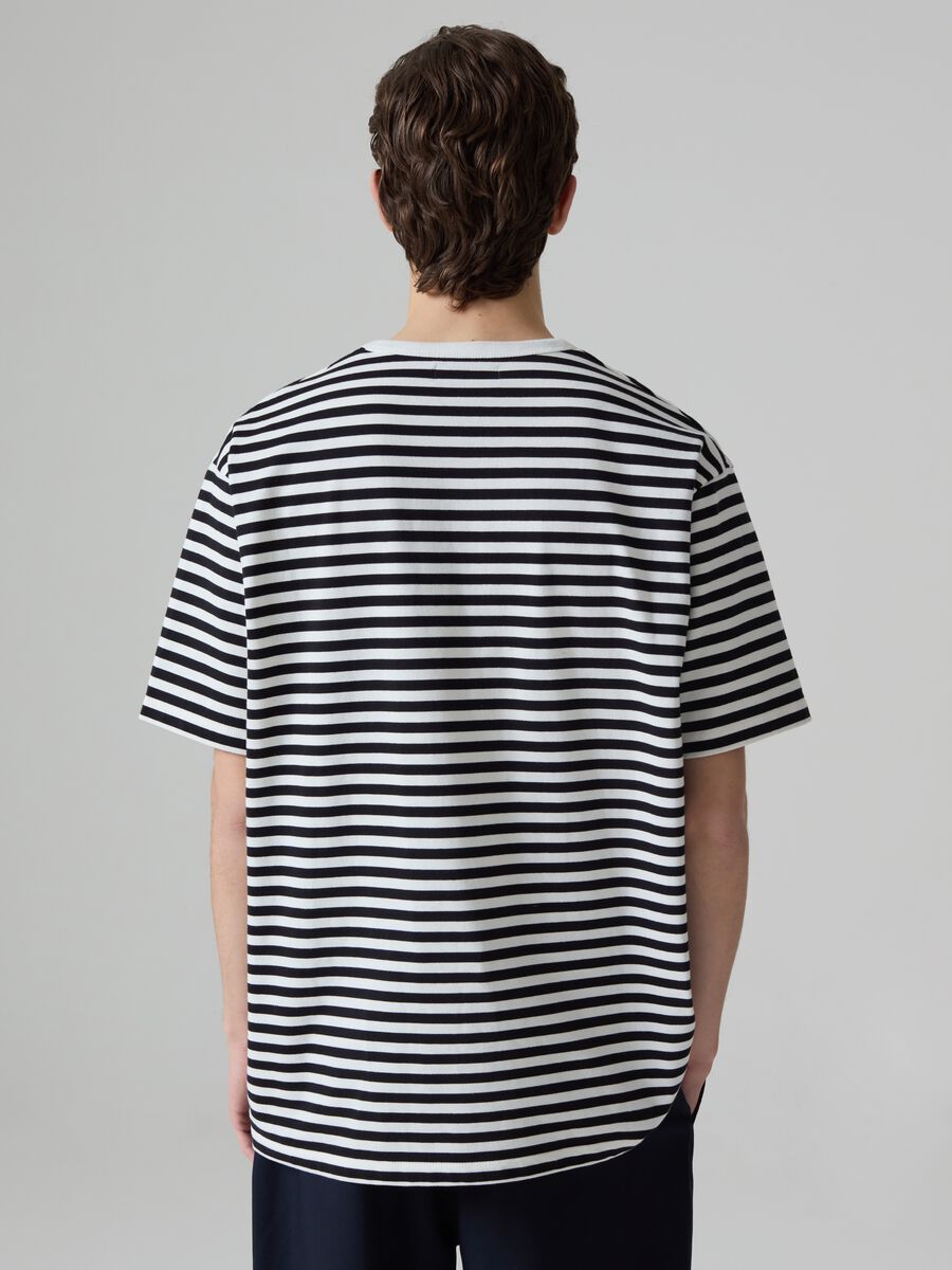 Selection striped T-shirt with round neck_2