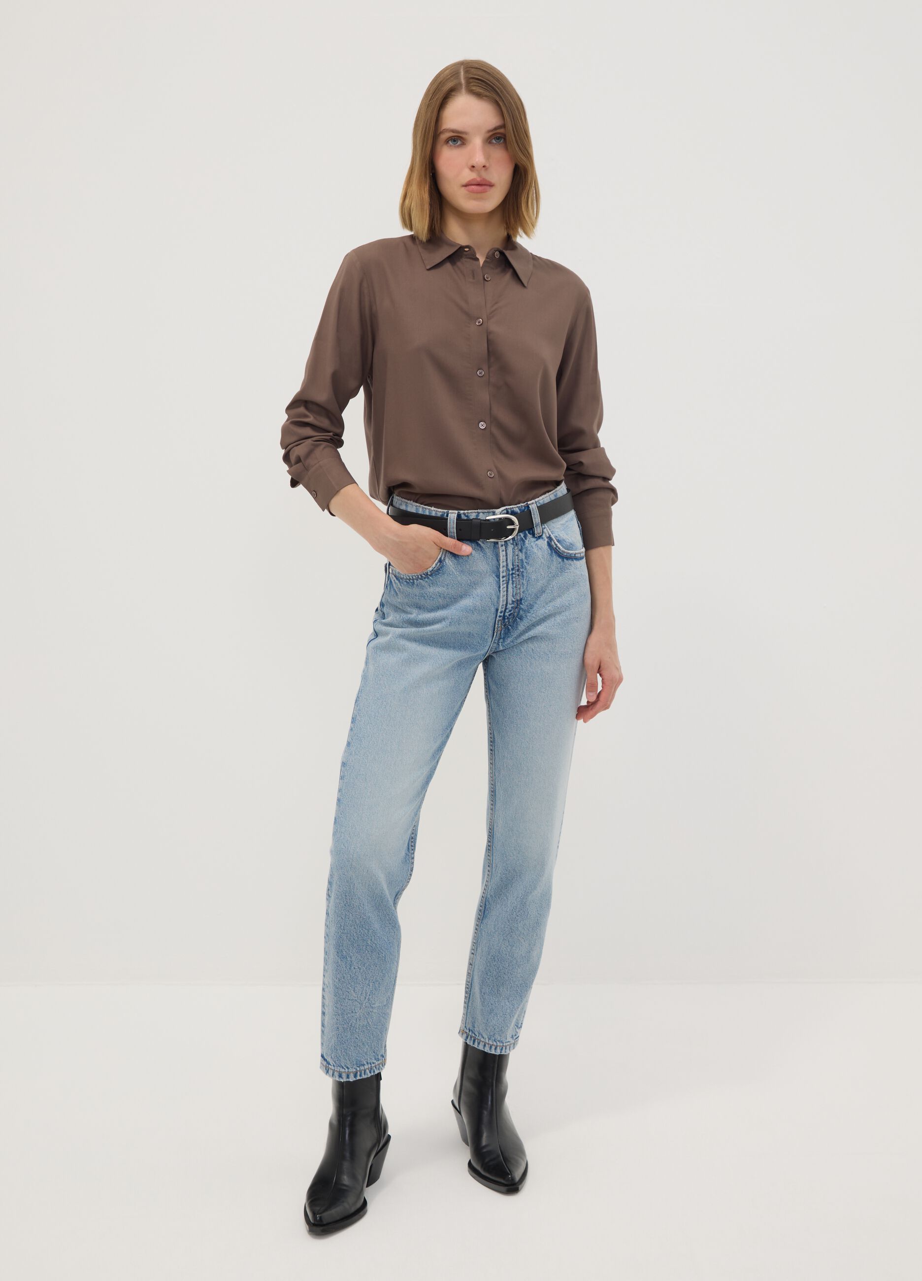 Camicia marrone in pura viscosa regular fit