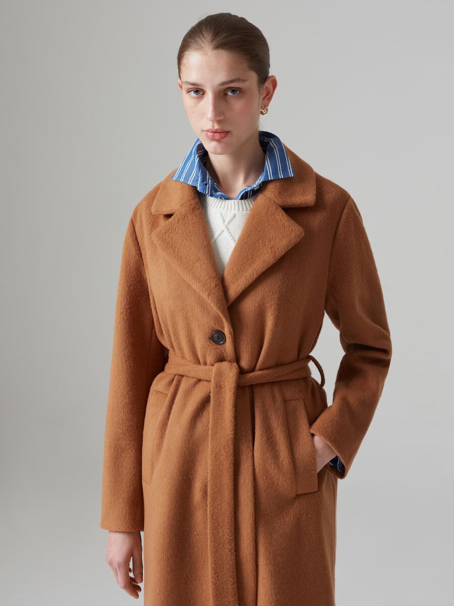 Long single-breasted coat with belt_1